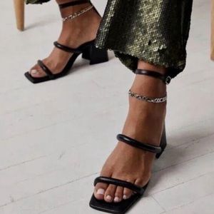 NEW Free People Parker Chain Heels in Black Size 8.5